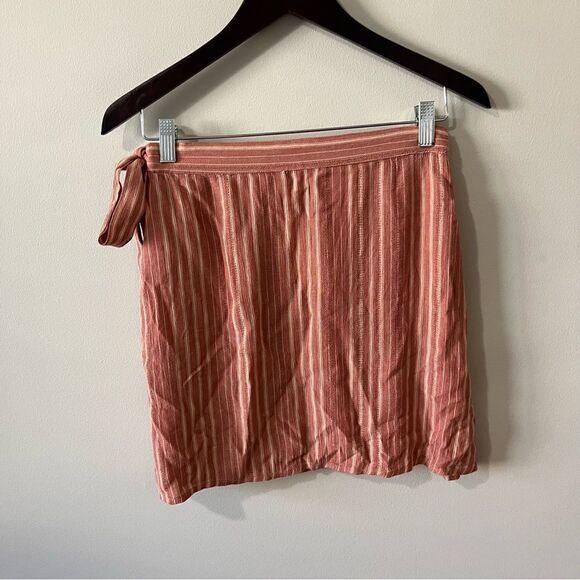 AE High-Waisted Tie Wrap Mini Skirt - Picture 7 of 15